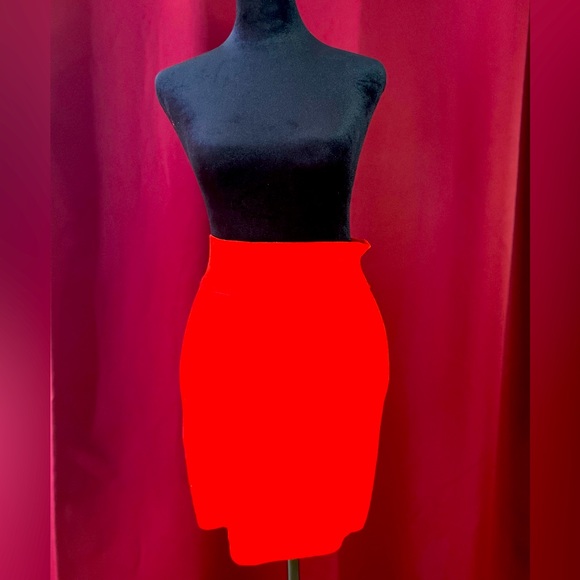 High-Waist 2-Piece Sweater/Skirt Set by Laurèl - Picture 3 of 3